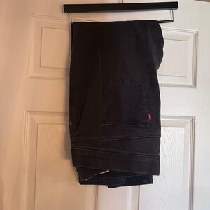 Black Levi’s Jeans